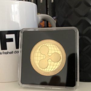 Ripple XRP Sammelmünze Gold in Acryl-Etui 40mm