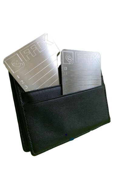 FFDK Steel-Plates Mini im Portemonnaie